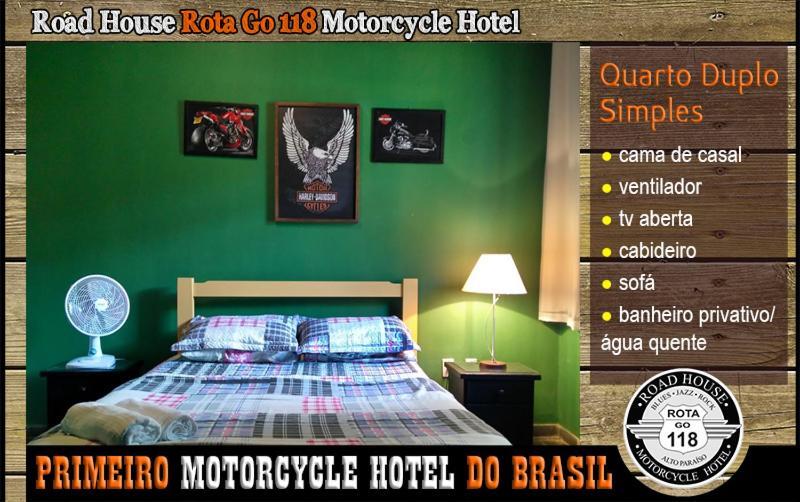 Road House Rota 118 Motorcycle Hotel อัลโต ปาไรโซ เด โกยาส ภายนอก รูปภาพ